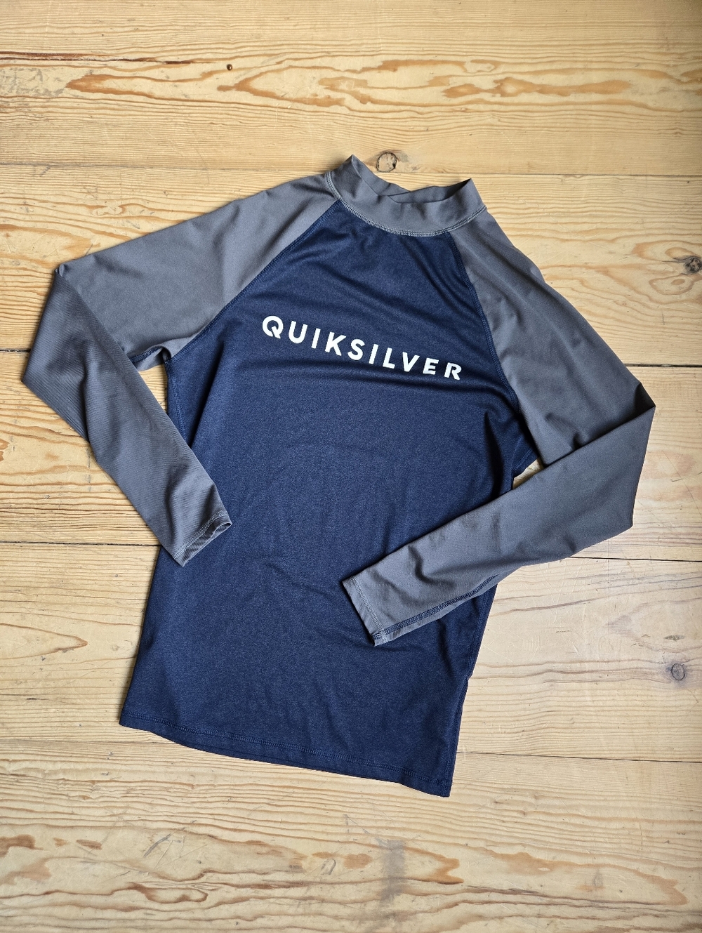 Quiksilver Blue Gray Surf Rash Guard Top M